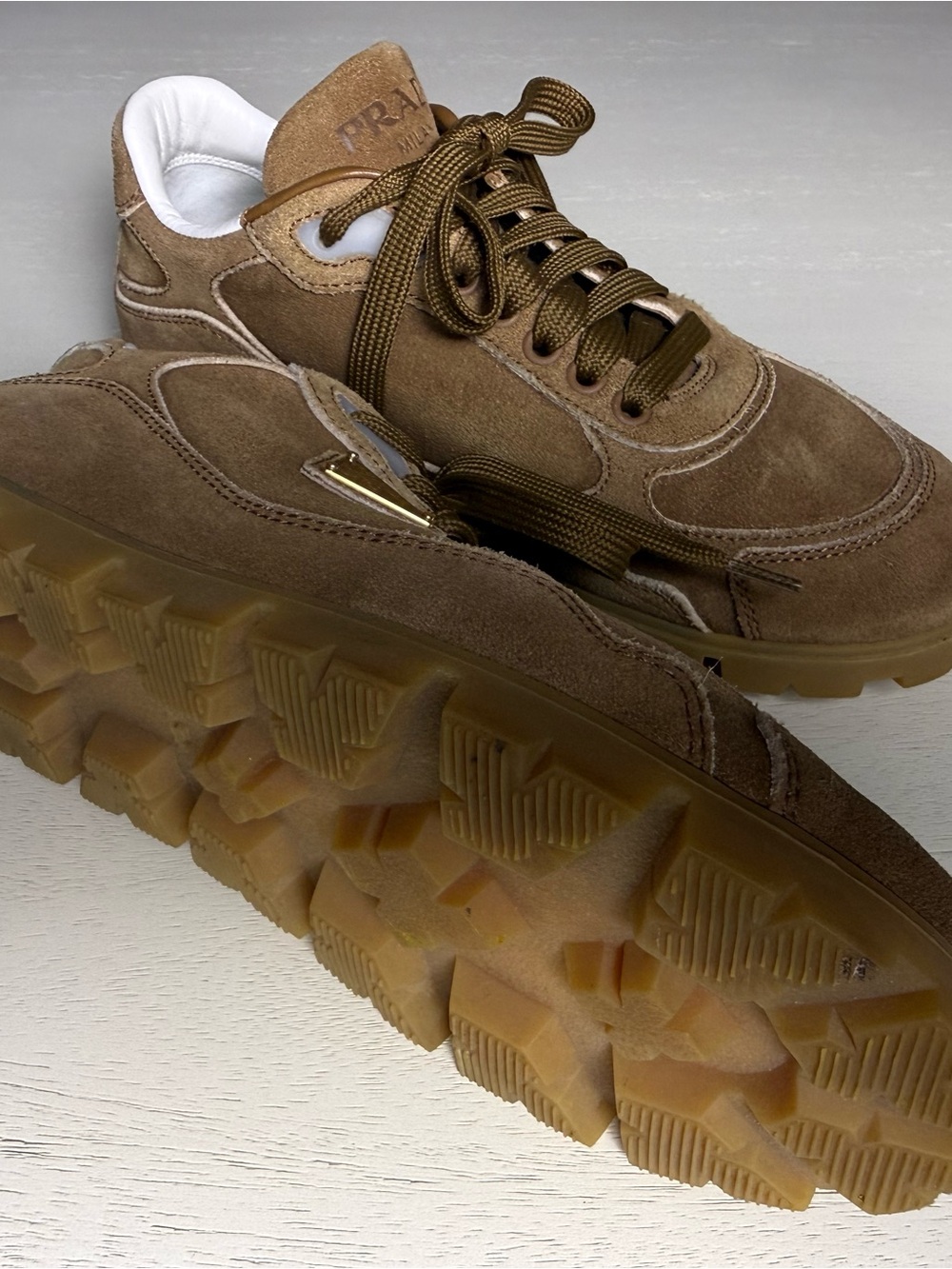 Prada Woman’s Suede Sneakers in Brown with Gold Logo - Picture 6 of 6